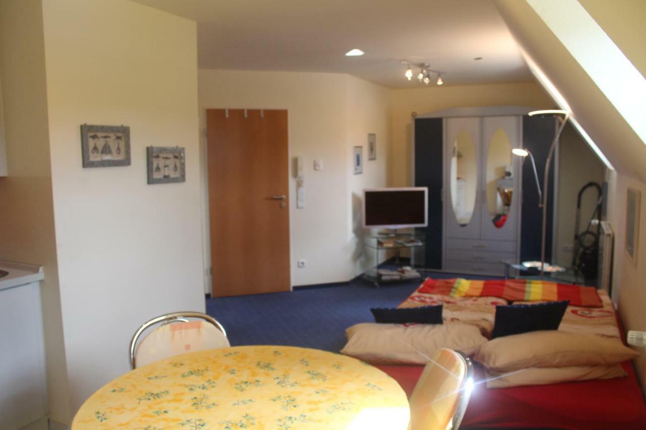Faehrhaus Ferienwohnung Сарбург Екстериор снимка
